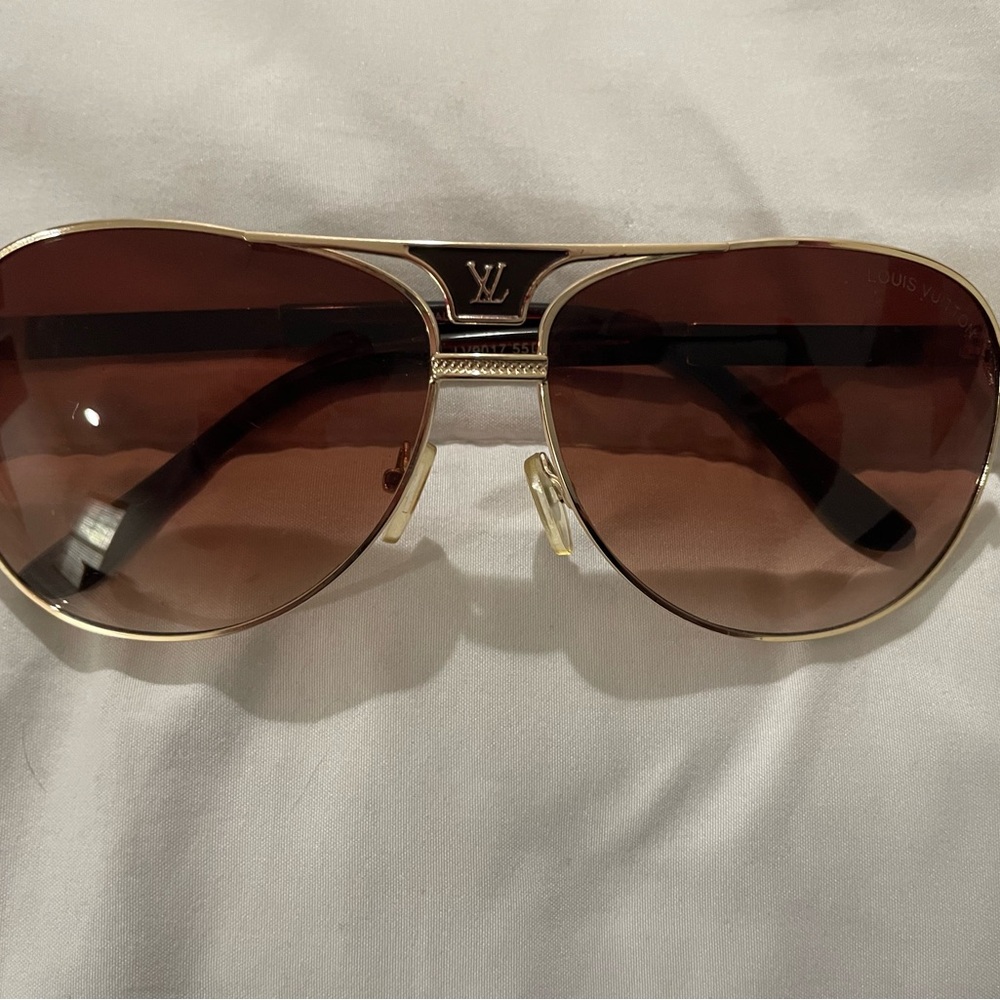 Designer inspired sun glasses